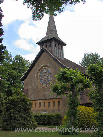 St Mary the Less, Great Warley Church – At this point, I was really beginning to like St Mary the Less. It had a certain je ne sais quoi about it. That row of horizontal openings looked, to me, like something that had been cut from a 1940s church, and slapped into the middle of the west wall. But equally, it looked right!