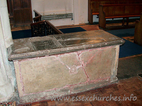 St Peter & St Paul, Dagenham Church – This tomb chest is topped by three brasses. One for Sir Thomas Urswick, Recorder of London. Another for his wife, and another smaller brass depicting his children.