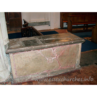 St Peter & St Paul, Dagenham Church – Miscellaneous 1: This tomb chest is topped by three brasses. One for Sir Thomas Urswick, Recorder of London. Another for his wife, and another smaller brass depicting his children.