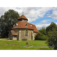 St John the Baptist, Little Maplestead Church – Exterior 2: Built possibly as late as 1335, it is one of only five circular churches remaining in England. Of the other four, one is the the late C12 Temple church in London, and the other three are Norman churches, at Ludlow Castle, Northampton and Cambridge.