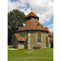 St John the Baptist, Little Maplestead Church – Exterior 3: This church was built by the Knights Hospitallers, and was built in the form that the Knights Templars had traditionally built, which, in turn was based upon the form of the Holy Sepulchre in Jerusalem.