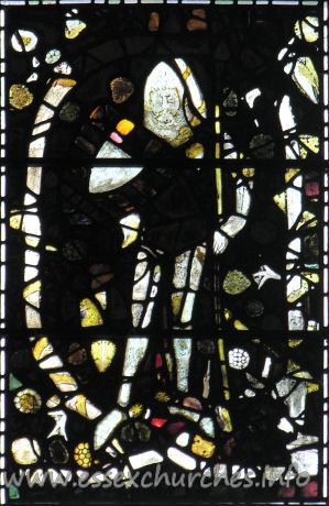 St John the Baptist, Thaxted Church – This stained glass window, in the centre of the S window in the S transept, depicts Edmund Mortimer d.1381. This is believed to be the earliest piece of medieval glass in Thaxted. It used to be in the north transept, but was re-positioned after the great storm of 1763.