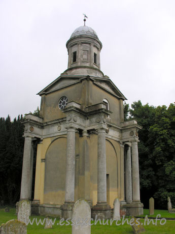 St Mary (Old Church), Mistley Church – Pevsner describes these pillars as "angle buttresses gone classical". I think that describes them perfectly.