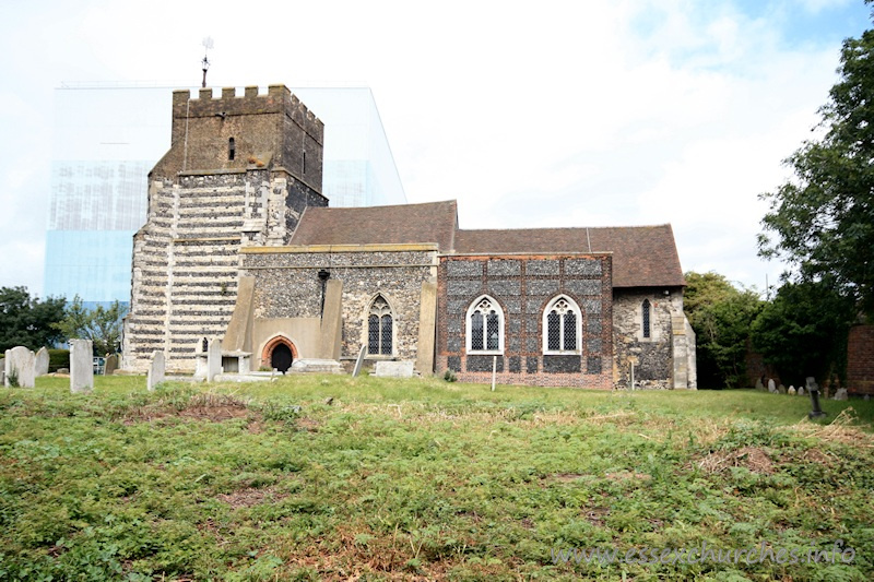 St Clement, West Thurrock Church – The churchyard is a conservation area, and plays host to several rare plants.