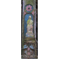 St Mary, Runwell Church – Miscellaneous 2: The 'painting rector' was especially fond of reds and blues, as is evidenced by the whole of the porch. Here we see the Virgin Mary in the king-post above the gateway.