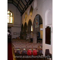 St Margaret of Antioch, Stanford-le-Hope Church – Interior 1: The Early English arcade, shown, has alternating octagonal and circular supports.