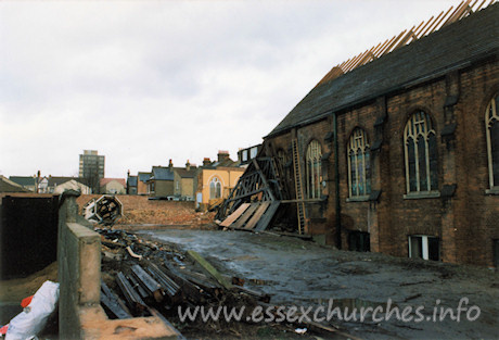 York Road Methodist Church, Southend-on-Sea Church – Dated December 1987, this photograph has been kindly supplied by John Underwood.