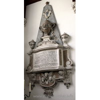 Holy Trinity, Pleshey Church – Monument 1